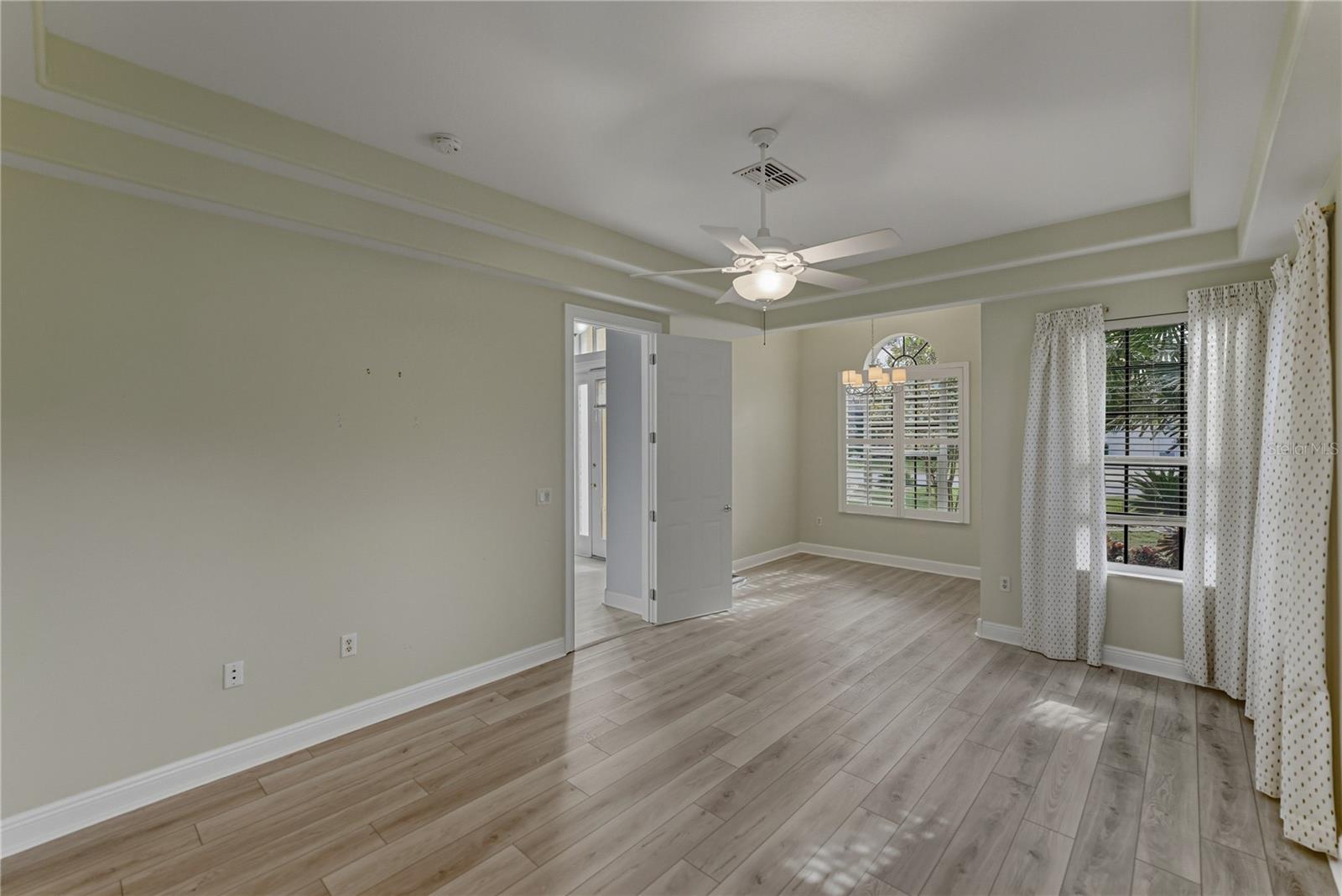 Image 31 of 72 For 8725 Mississippi Run