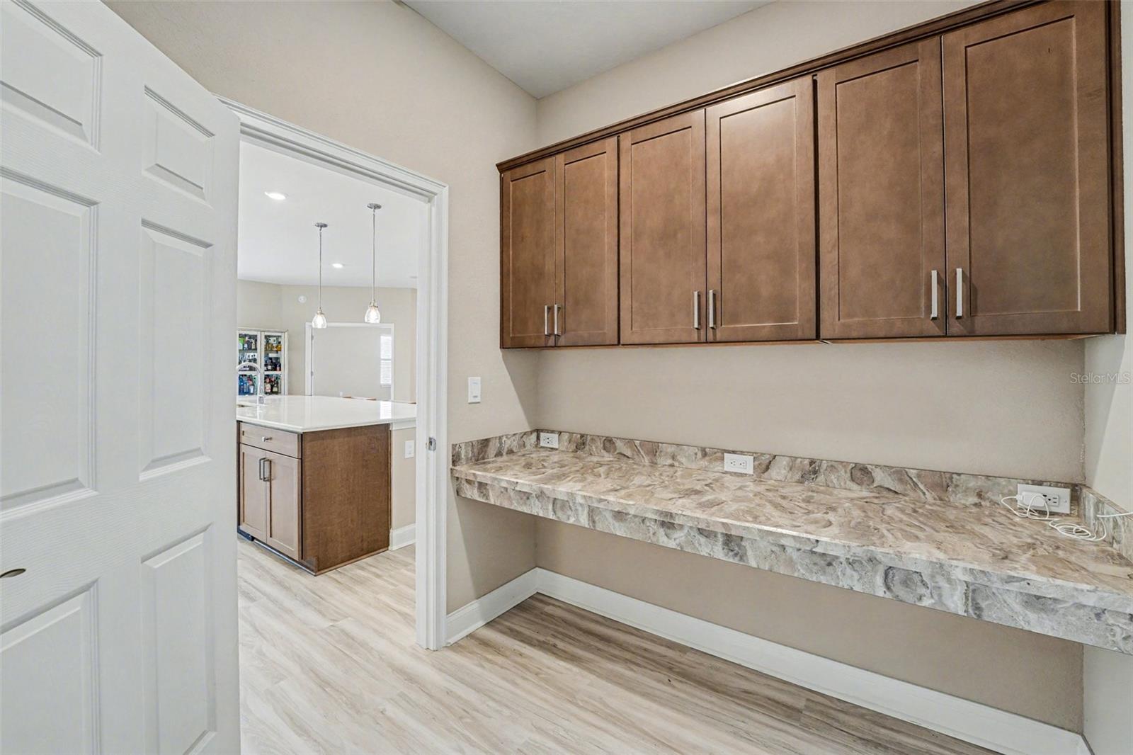 Image 11 of 32 For 1464 Melrose St