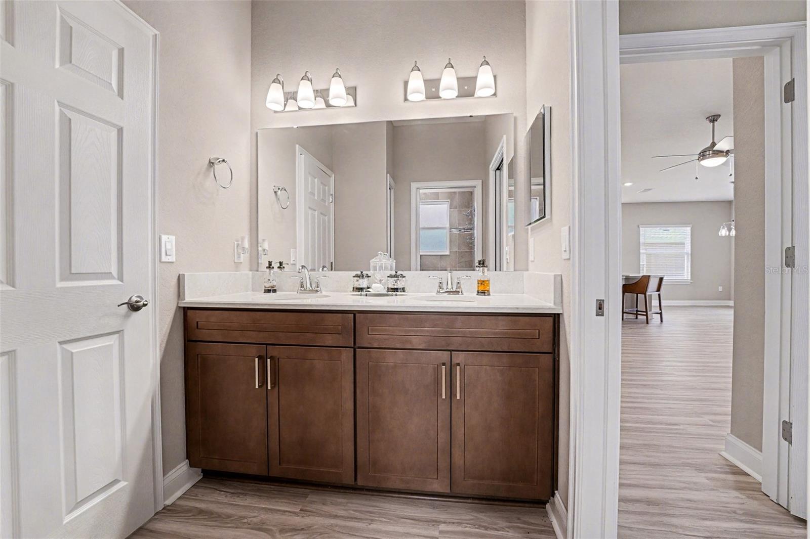 Image 22 of 32 For 1464 Melrose St