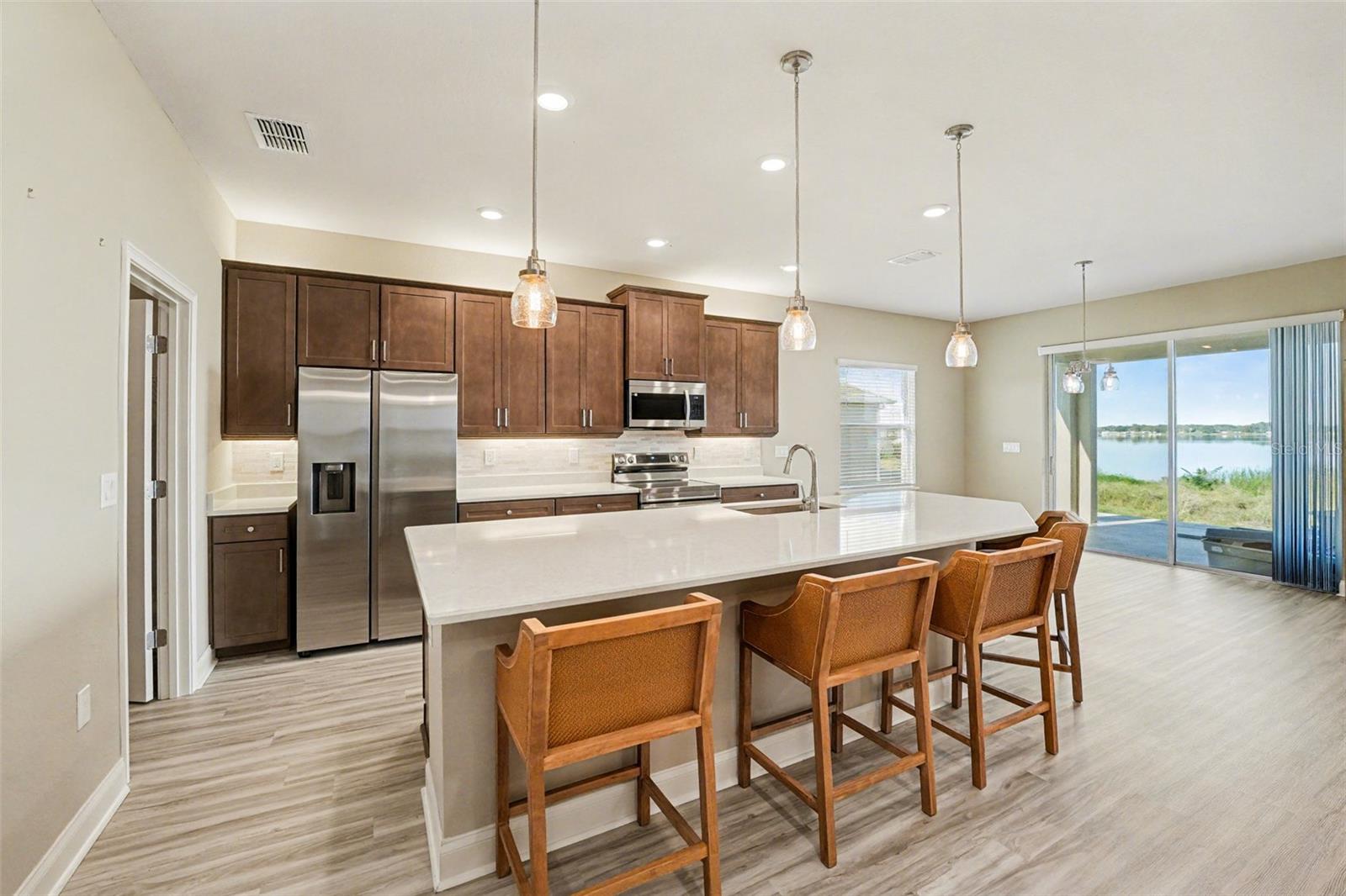 Image 8 of 32 For 1464 Melrose St