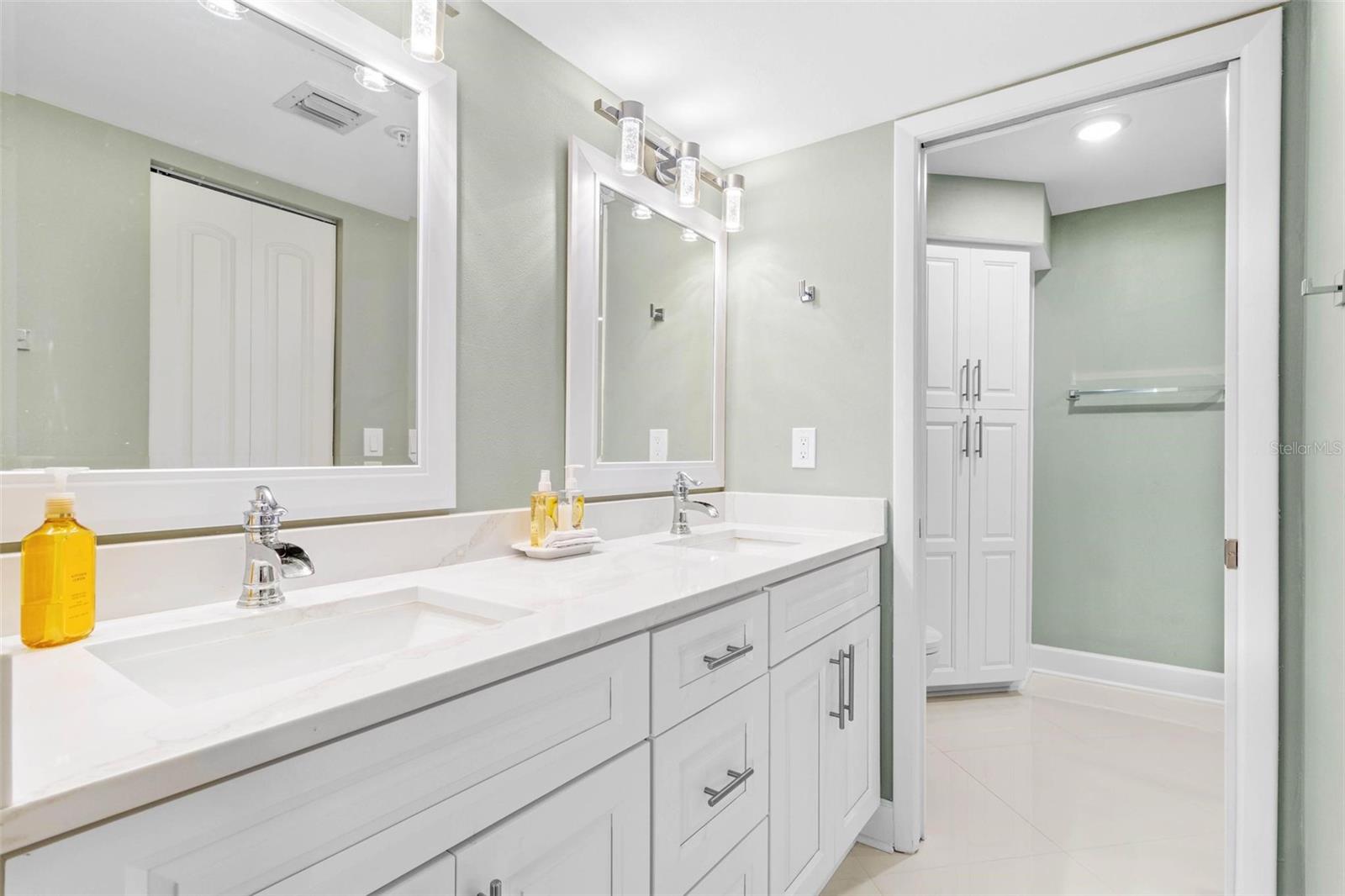 Image 20 of 52 For 1660 Gulf Boulevard 607