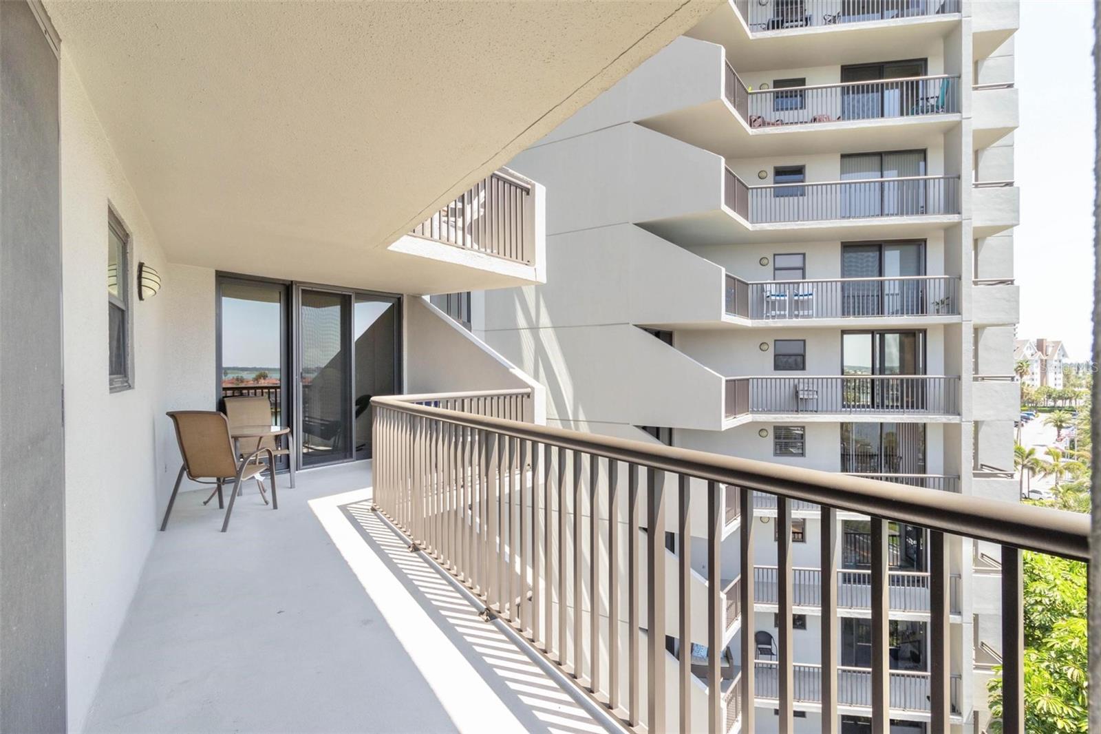 Image 33 of 52 For 1660 Gulf Boulevard 607