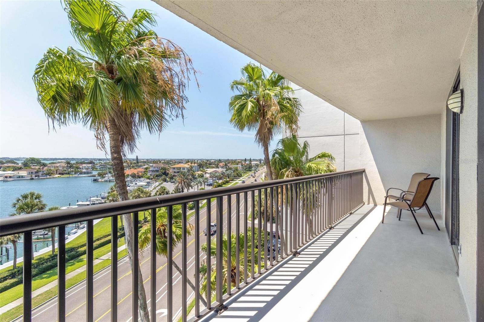 Image 34 of 52 For 1660 Gulf Boulevard 607