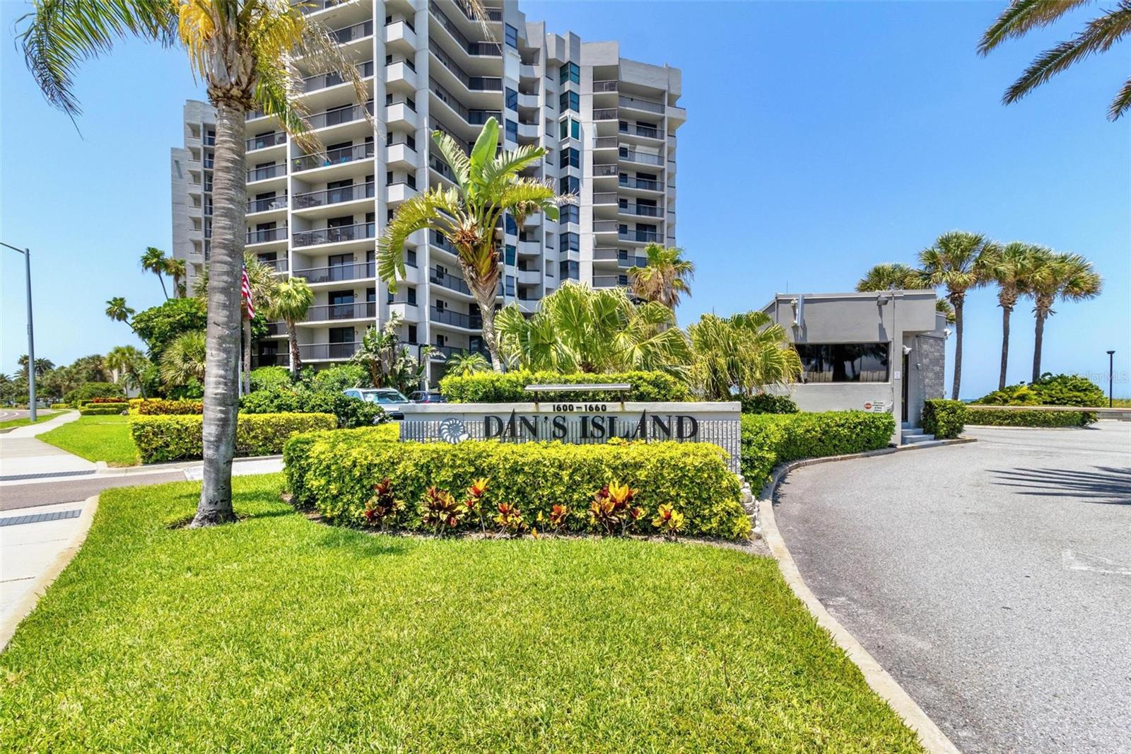 Image 49 of 52 For 1660 Gulf Boulevard 607