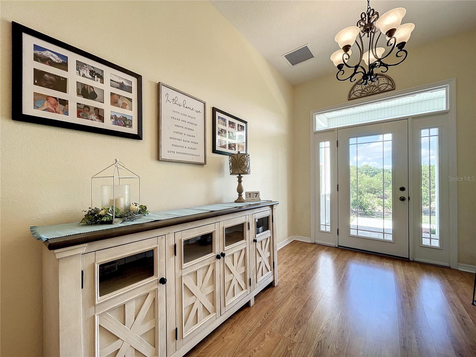 Image 12 of 54 For 2610 Cabot Road