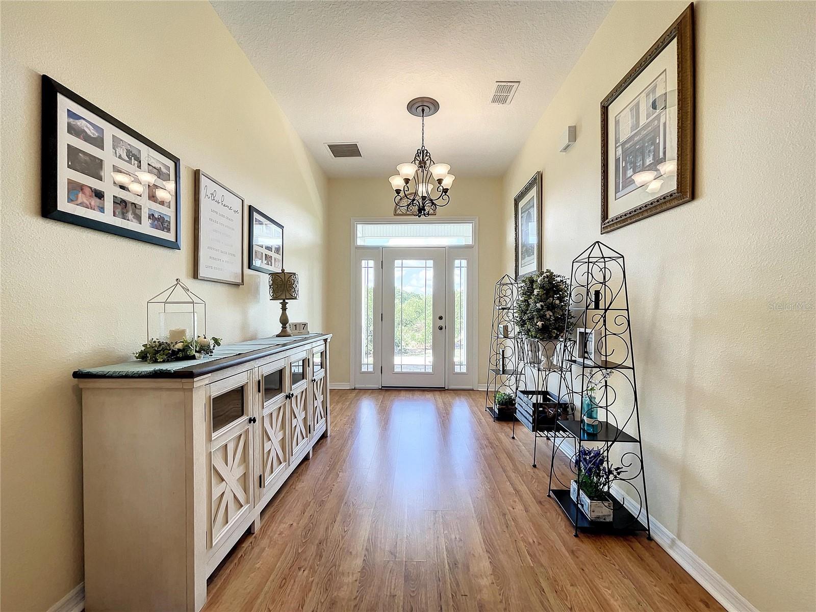 Image 13 of 54 For 2610 Cabot Road