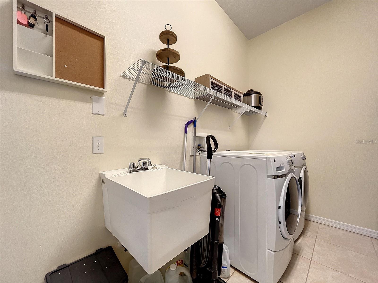 Image 26 of 54 For 2610 Cabot Road