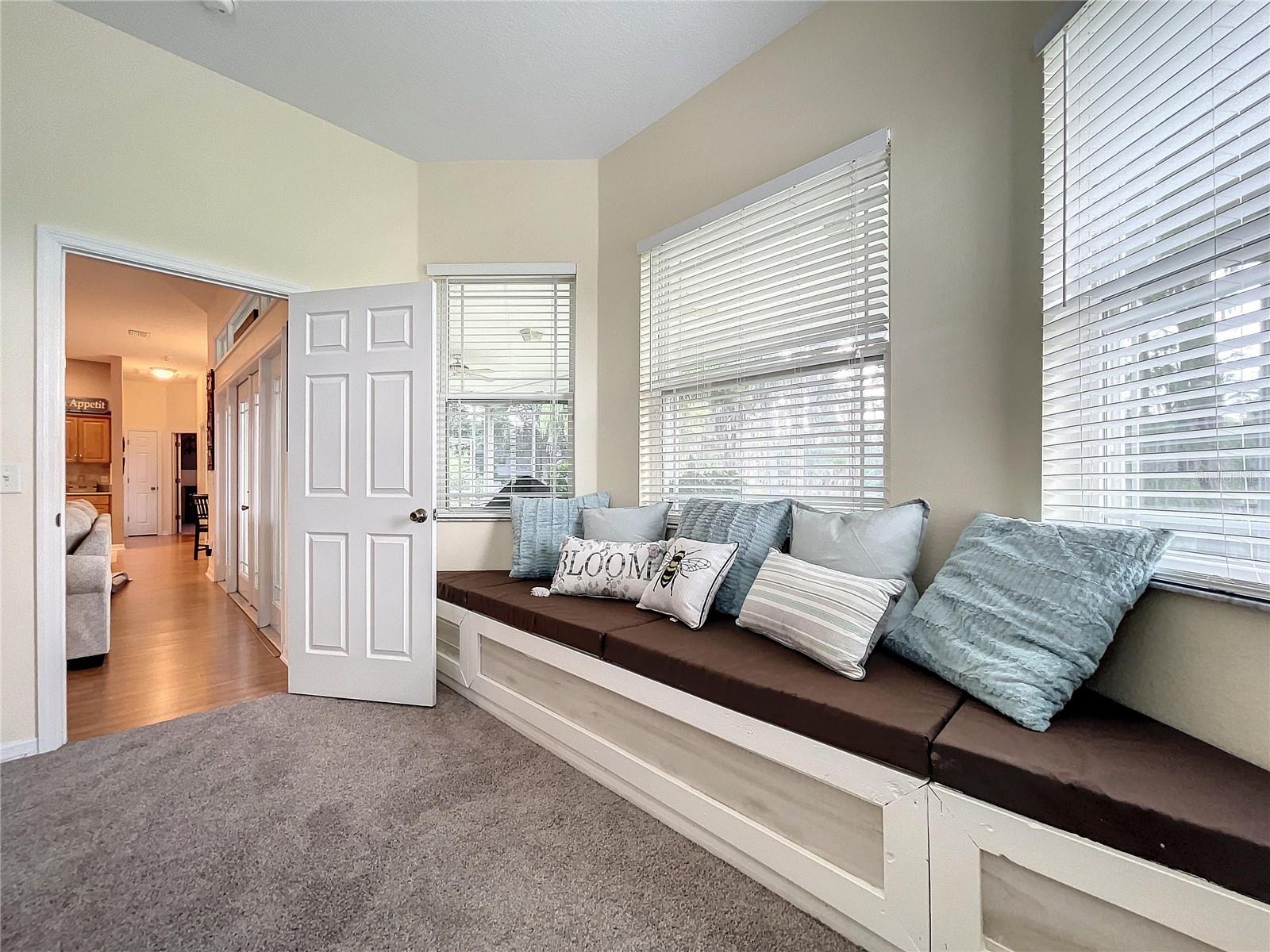 Image 35 of 54 For 2610 Cabot Road