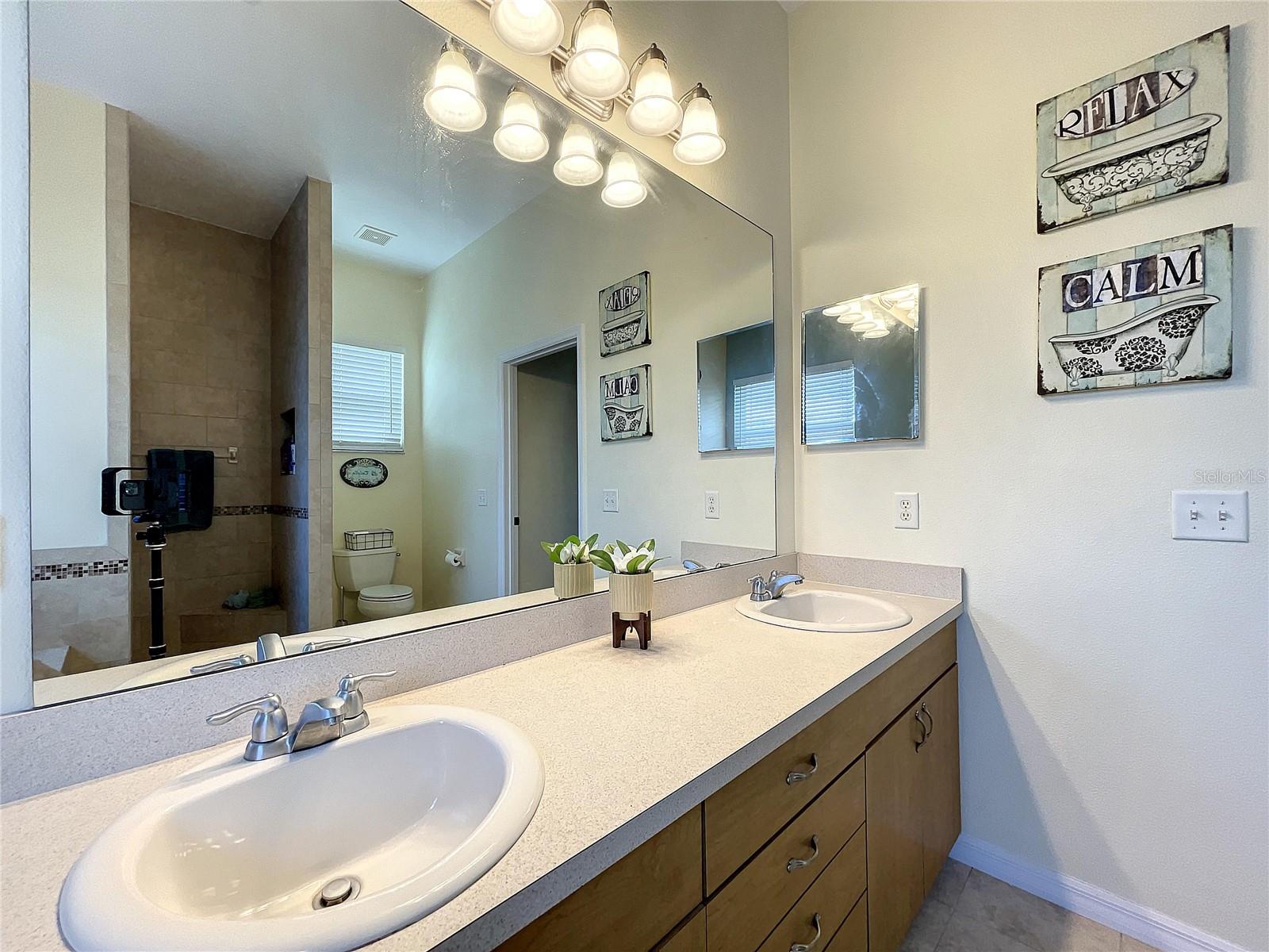 Image 37 of 54 For 2610 Cabot Road