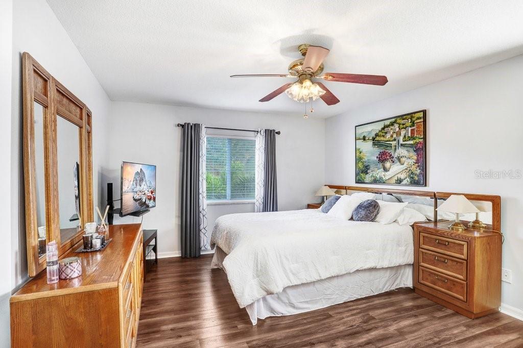 Image 24 of 43 For 8638 Hawbuck Street