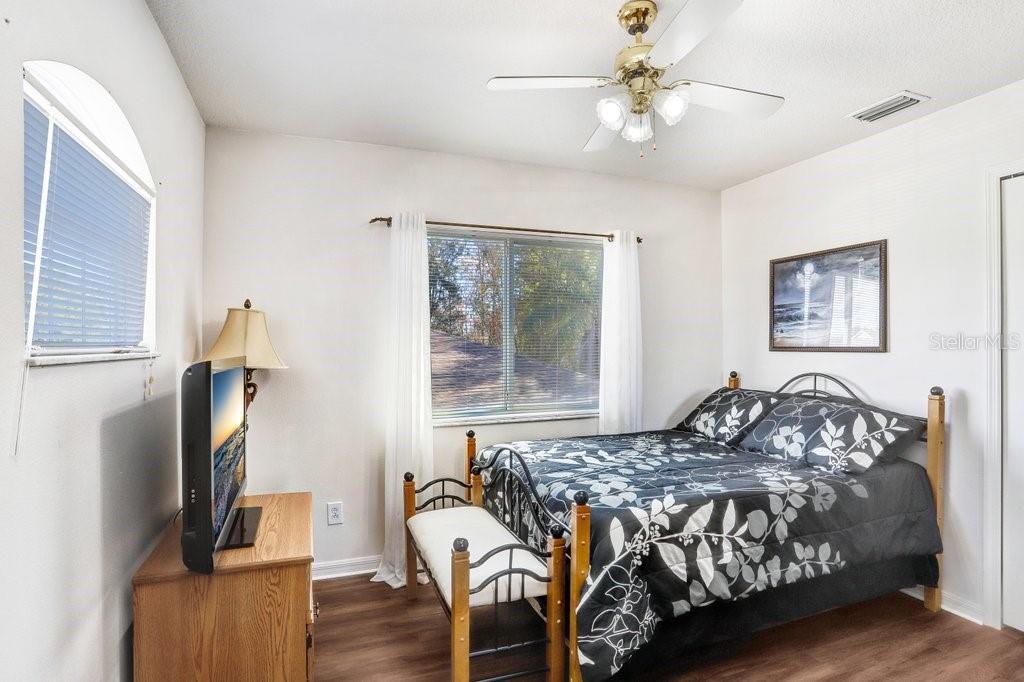 Image 27 of 43 For 8638 Hawbuck Street