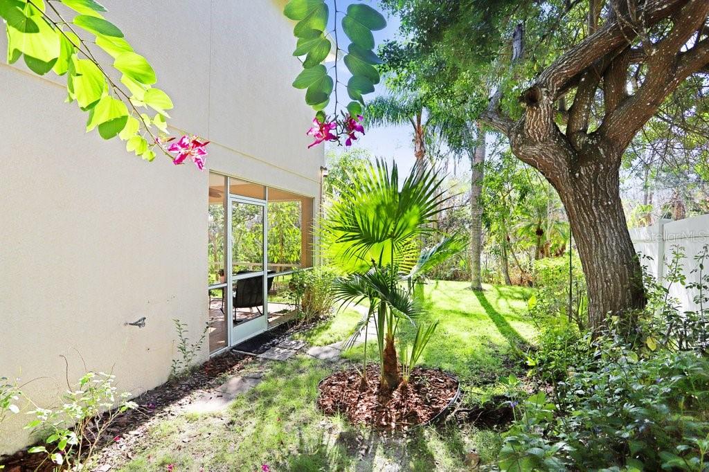 Image 35 of 43 For 8638 Hawbuck Street