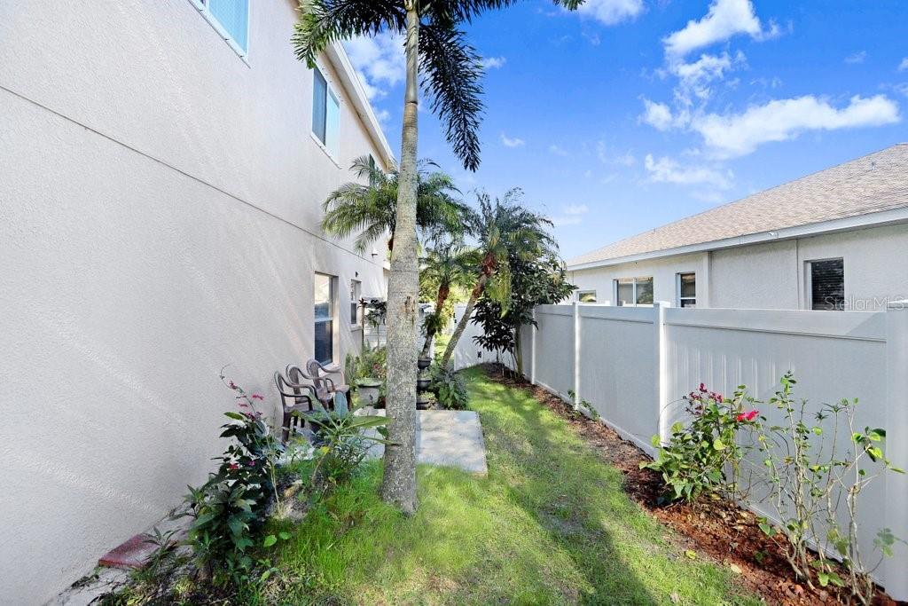 Image 38 of 43 For 8638 Hawbuck Street