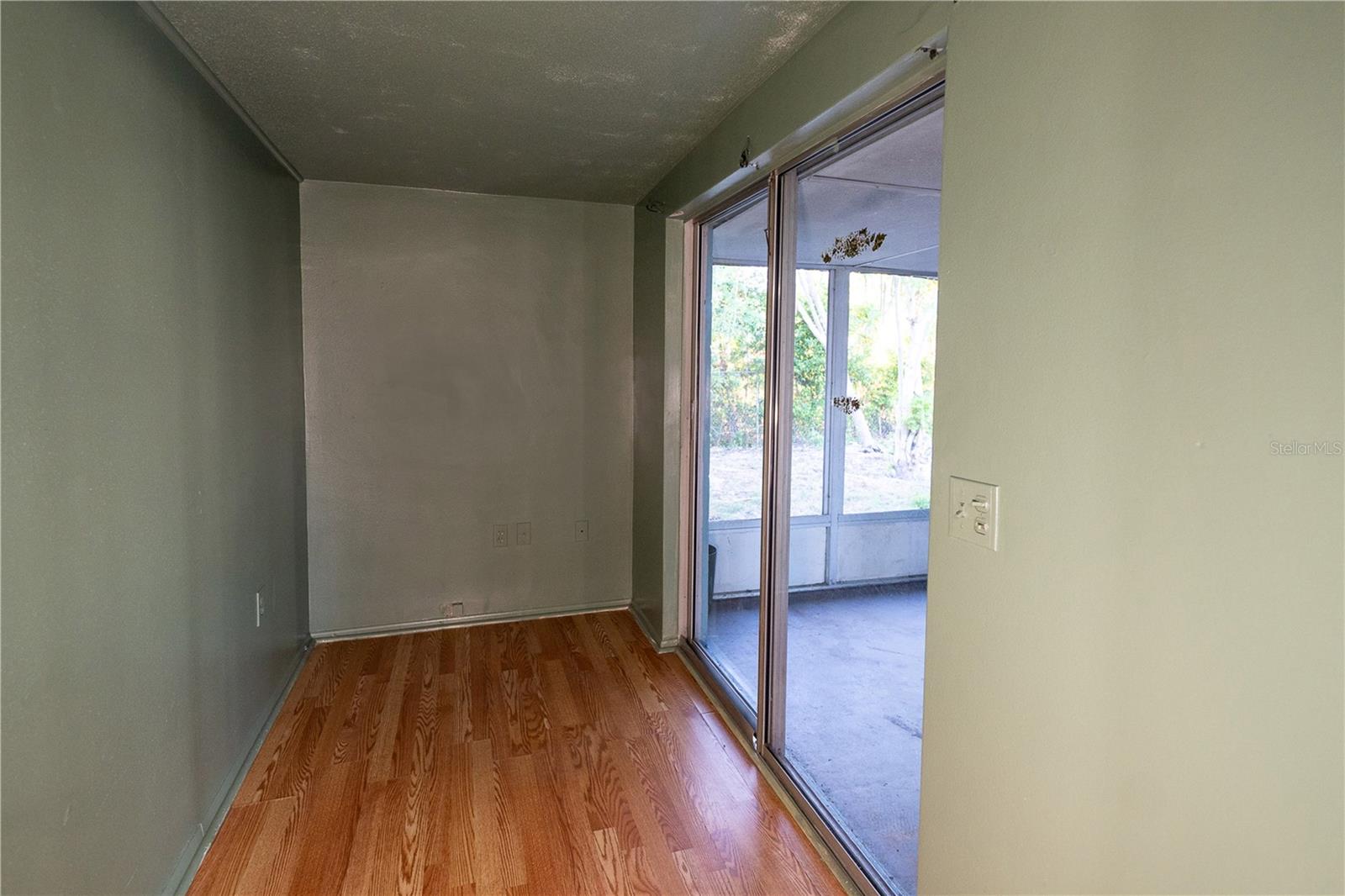 Image 10 of 26 For 9821 El Camino Real Avenue