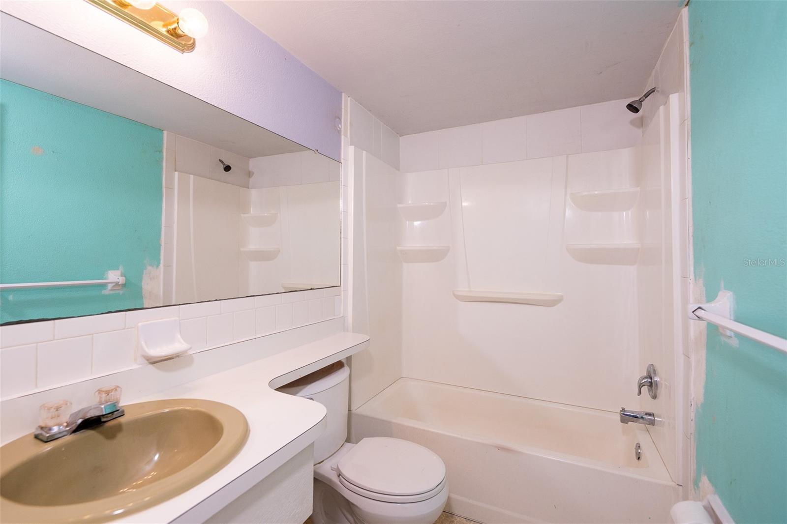 Image 18 of 26 For 9821 El Camino Real Avenue