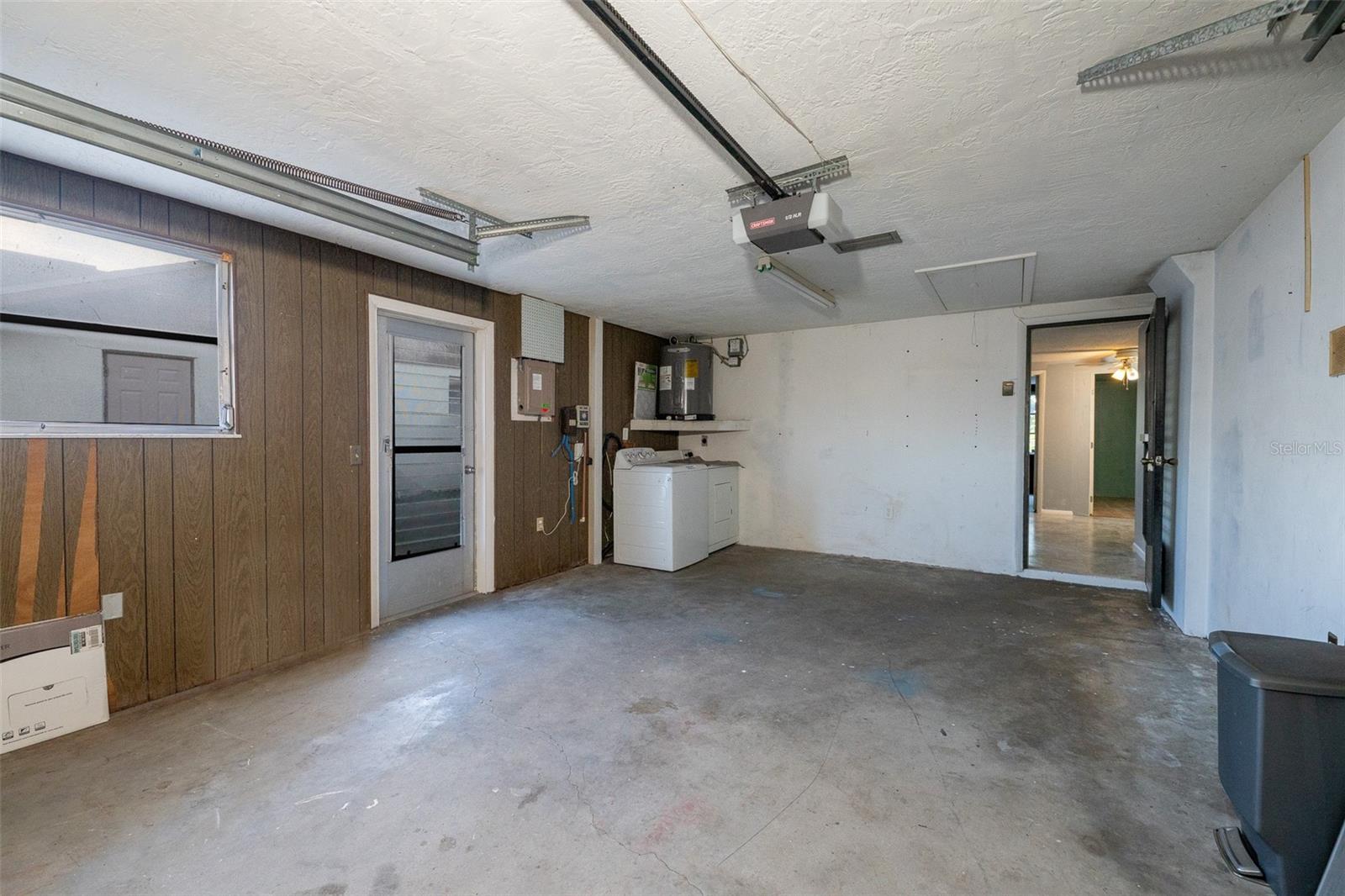 Image 21 of 26 For 9821 El Camino Real Avenue