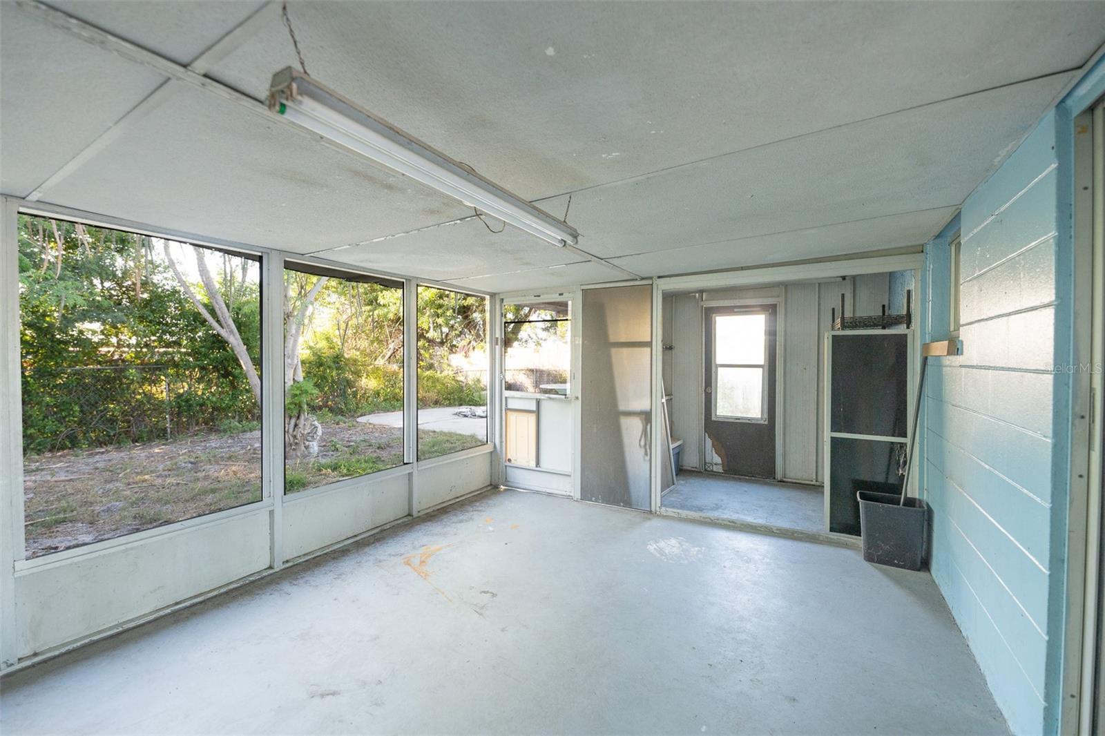 Image 22 of 26 For 9821 El Camino Real Avenue