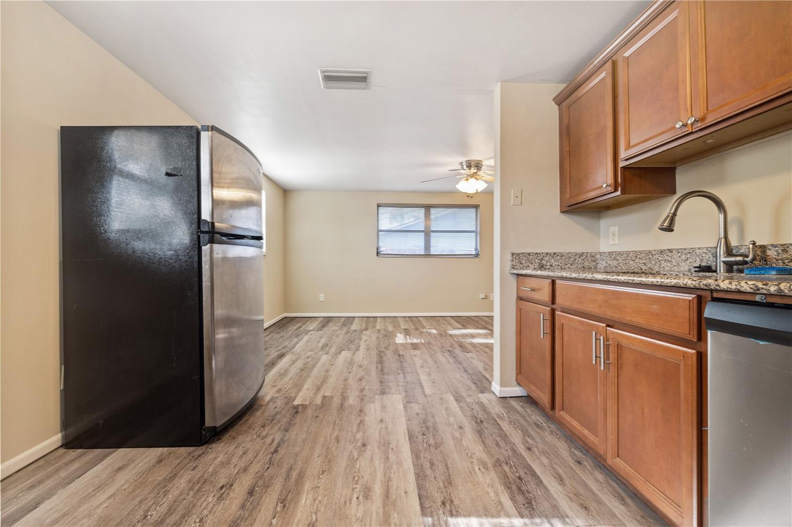 Image 6 of 18 For 3631 Anderson Avenue