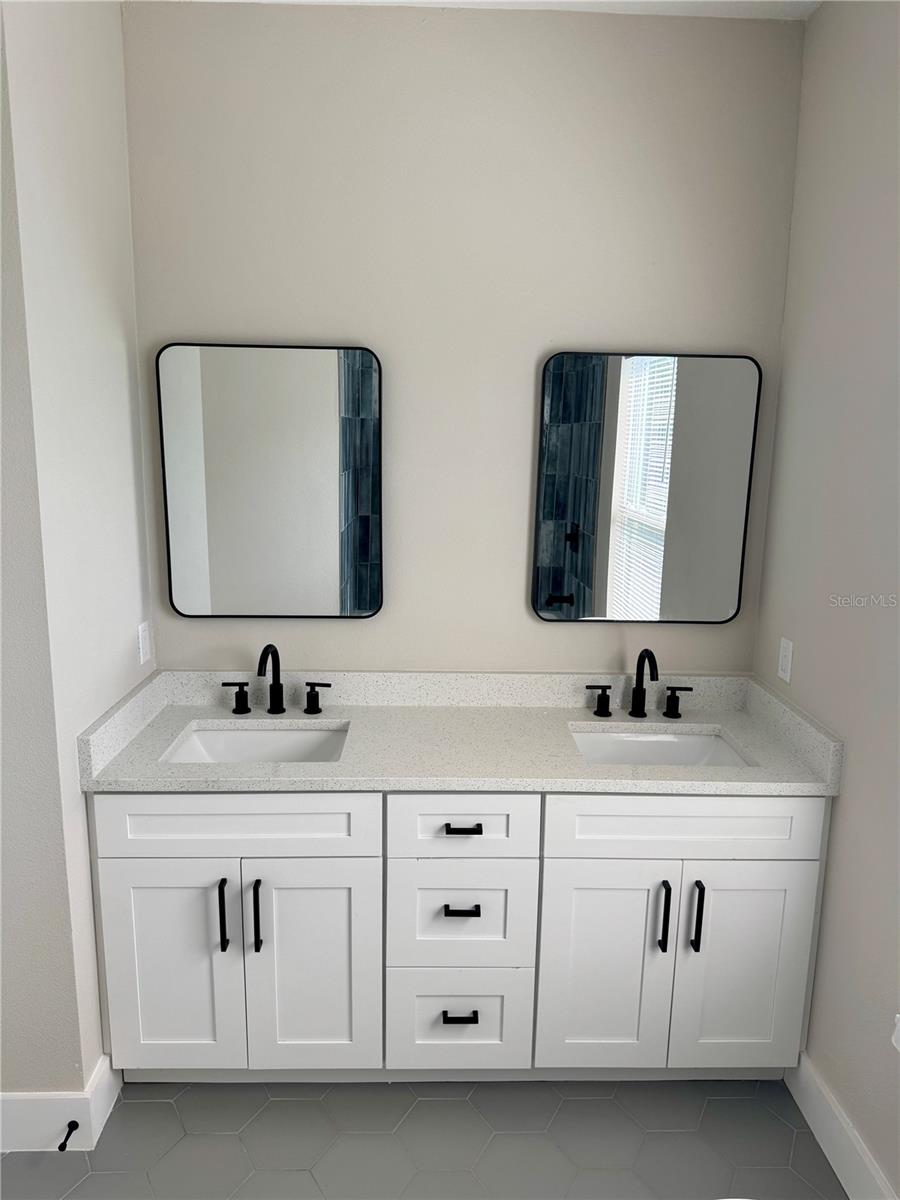 Image 11 of 15 For 2738 16th Avenue N