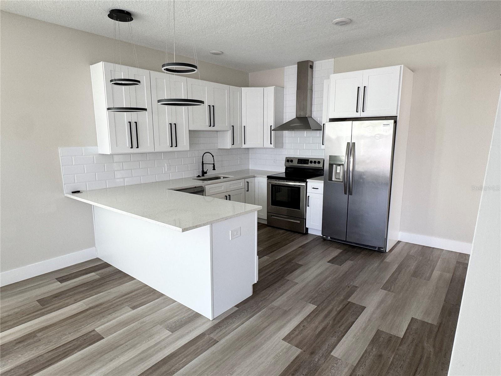 Image 4 of 15 For 2738 16th Avenue N