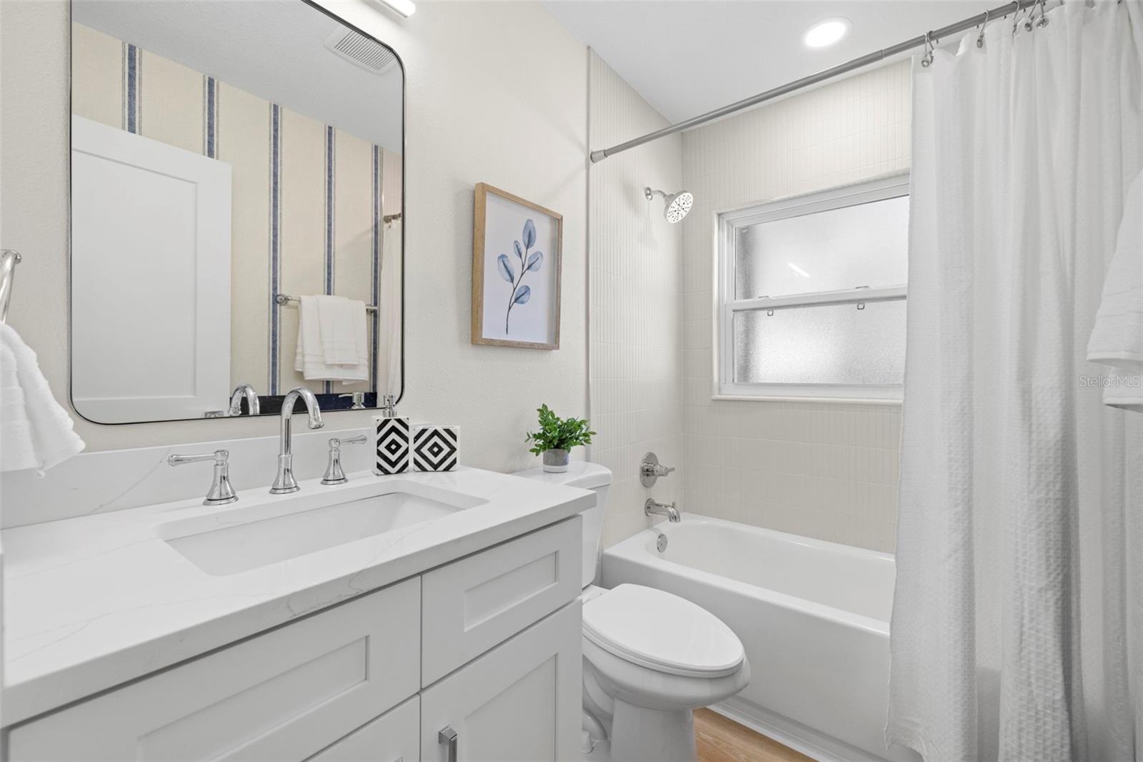 Image 18 of 24 For 2117 West Shore Boulevard