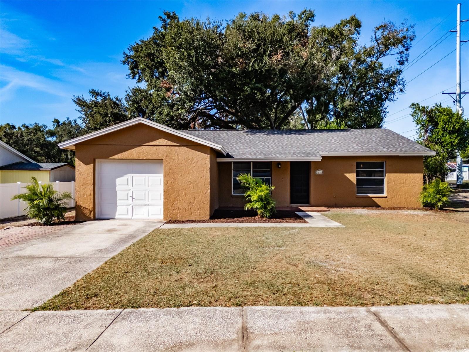 Details for 2401 Devonwoode Place, SEFFNER, FL 33584