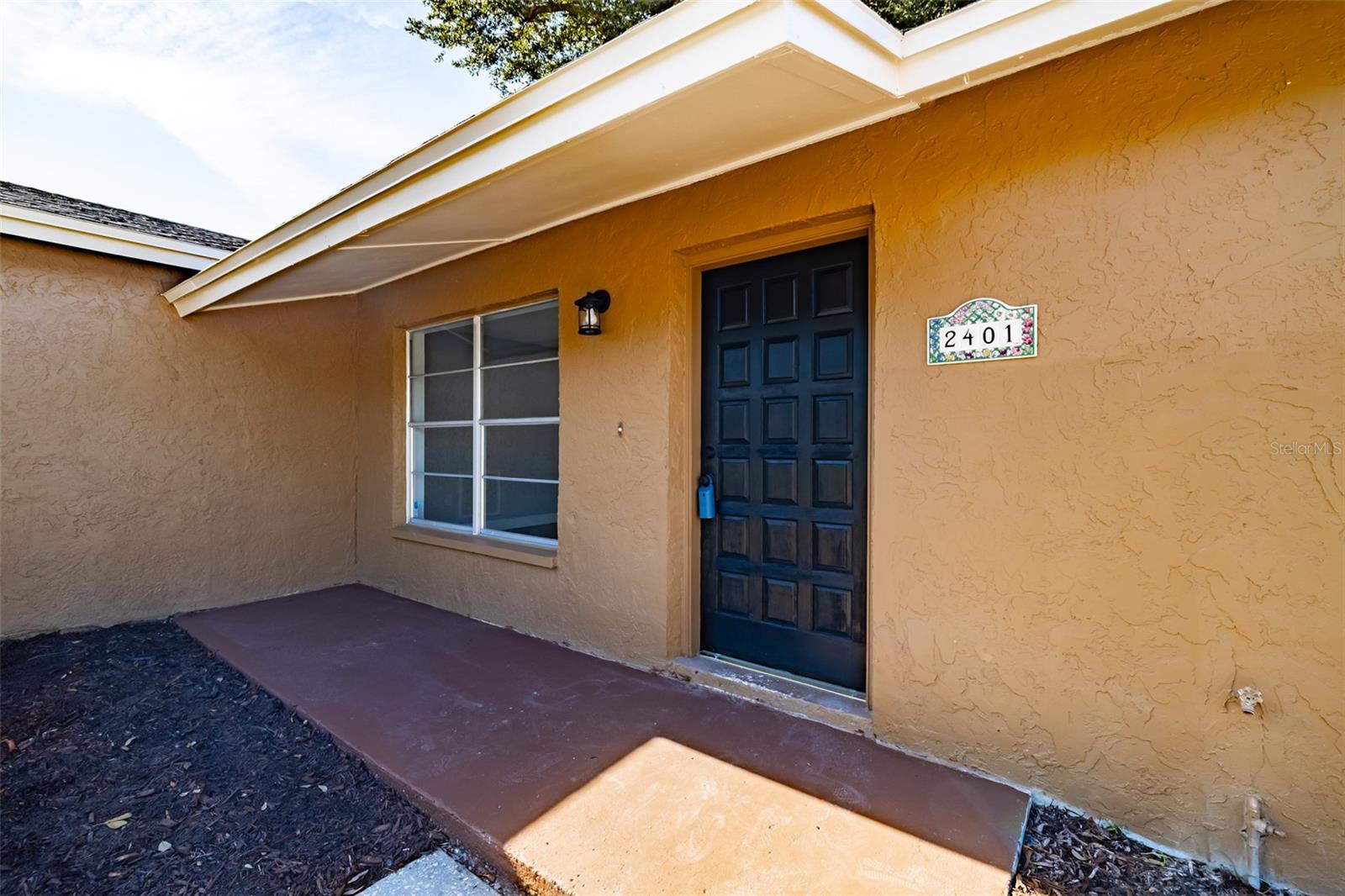 Image 8 of 40 For 2401 Devonwoode Place