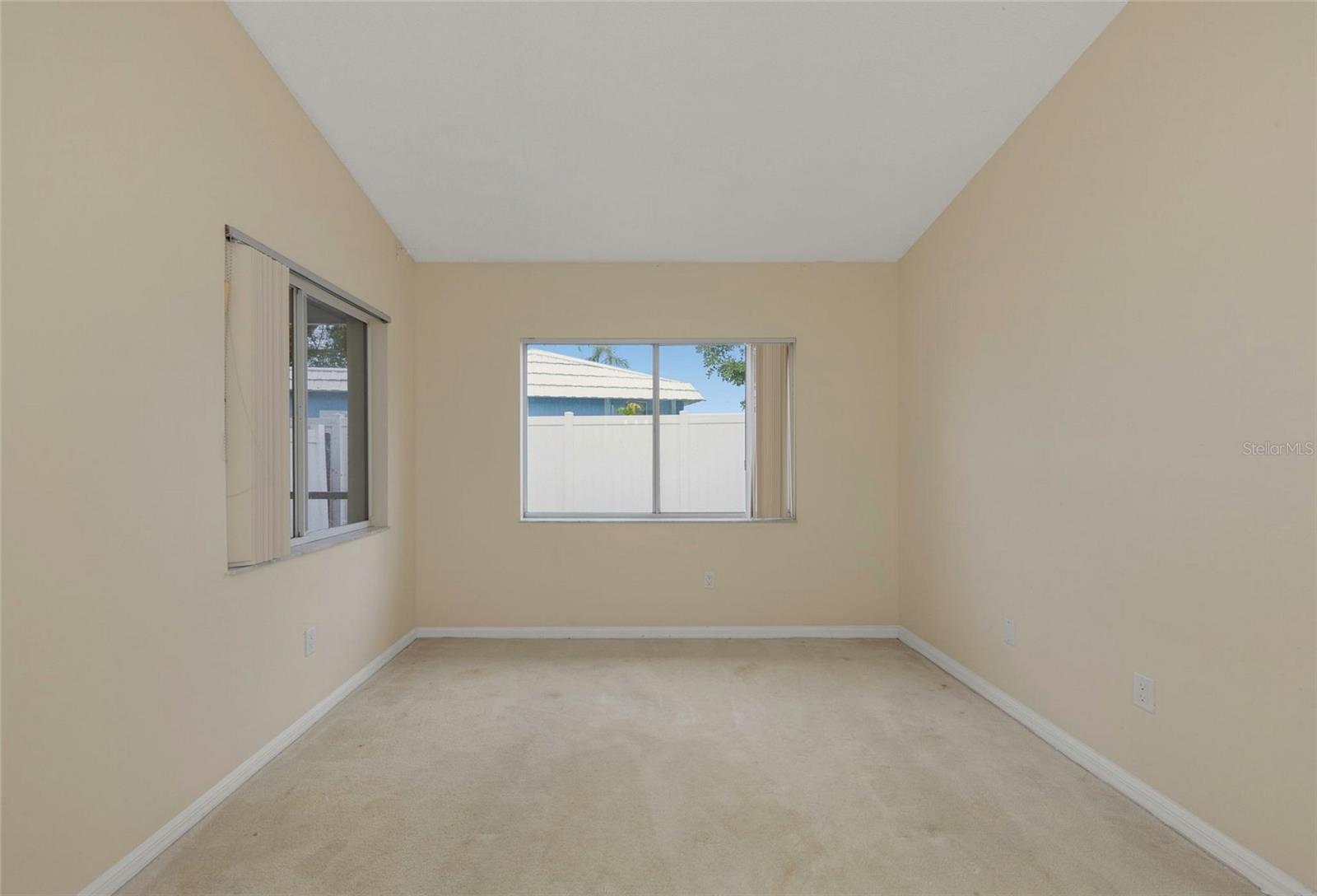 Image 12 of 23 For 6980 Ulmerton Road 4e