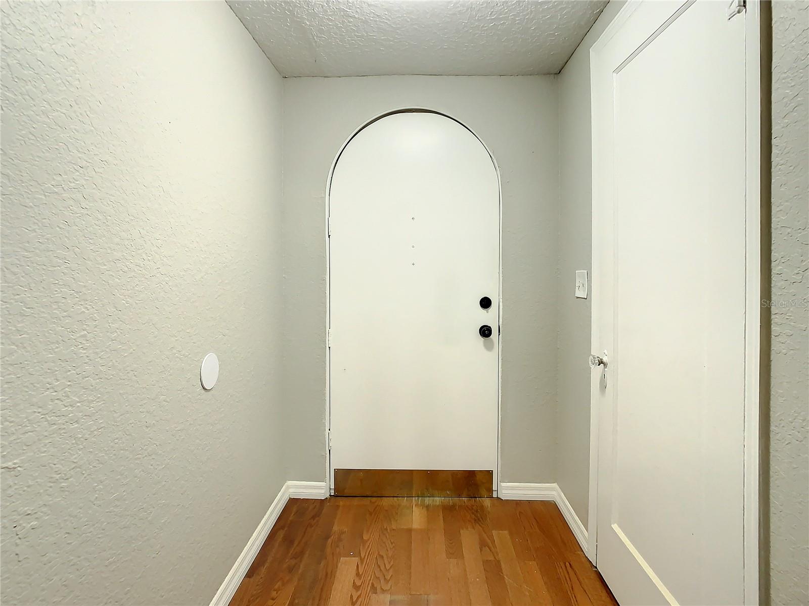 Image 10 of 77 For 3003 Desoto Way S