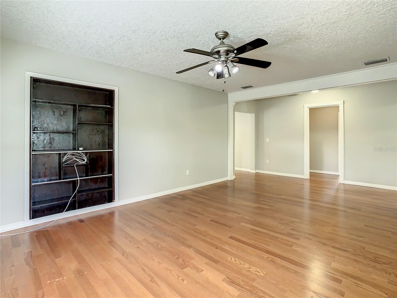 Image 13 of 77 For 3003 Desoto Way S