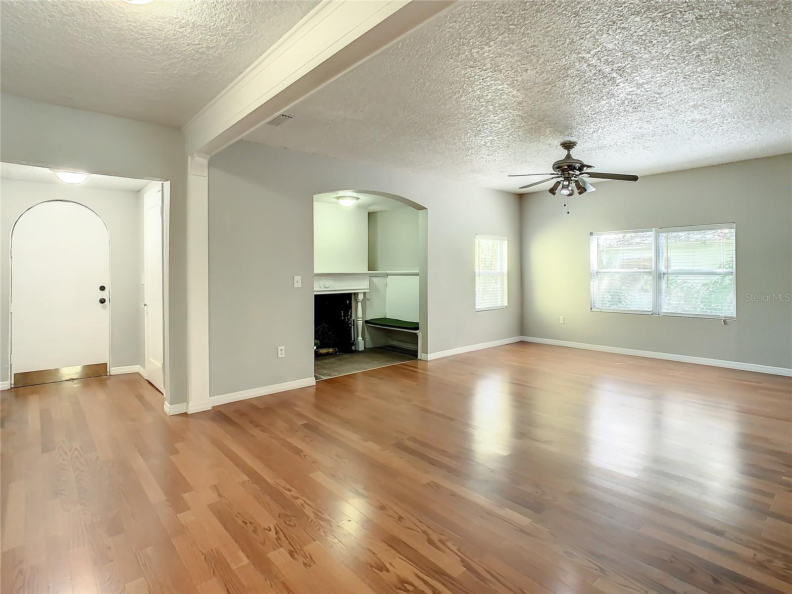 Image 15 of 77 For 3003 Desoto Way S