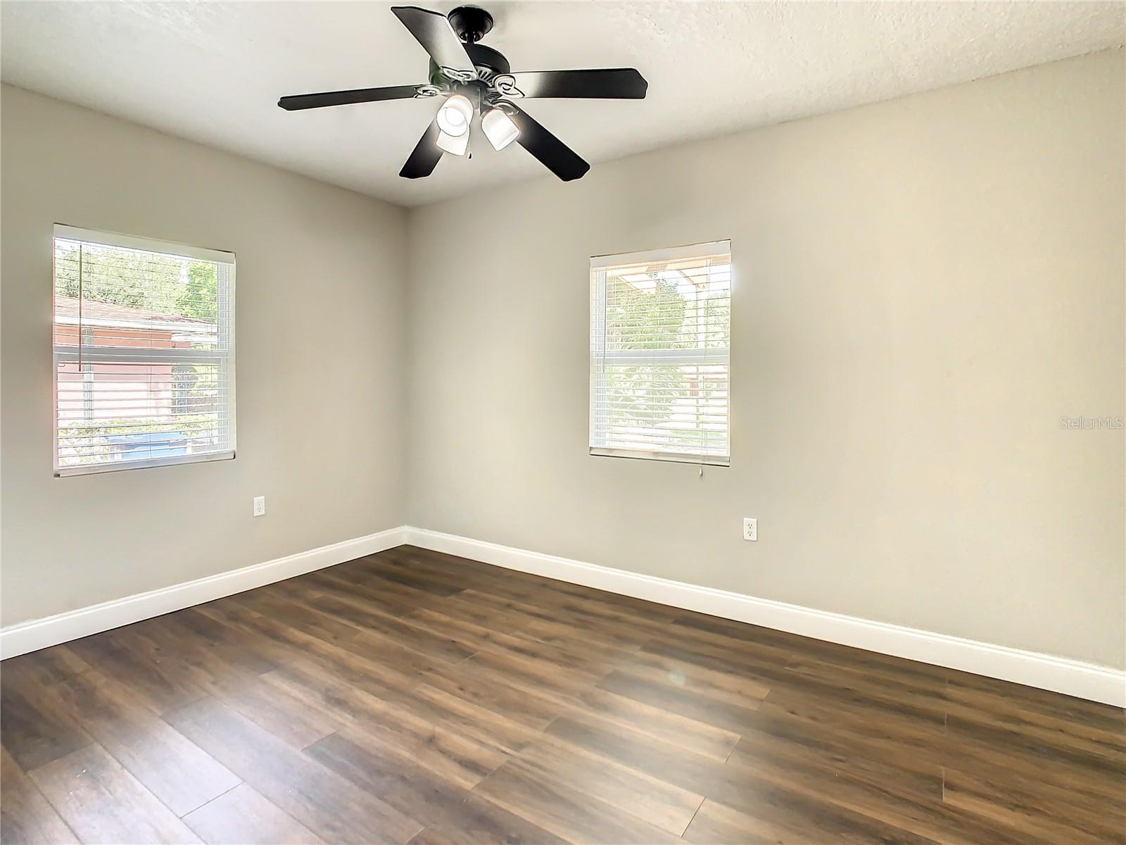 Image 29 of 77 For 3003 Desoto Way S