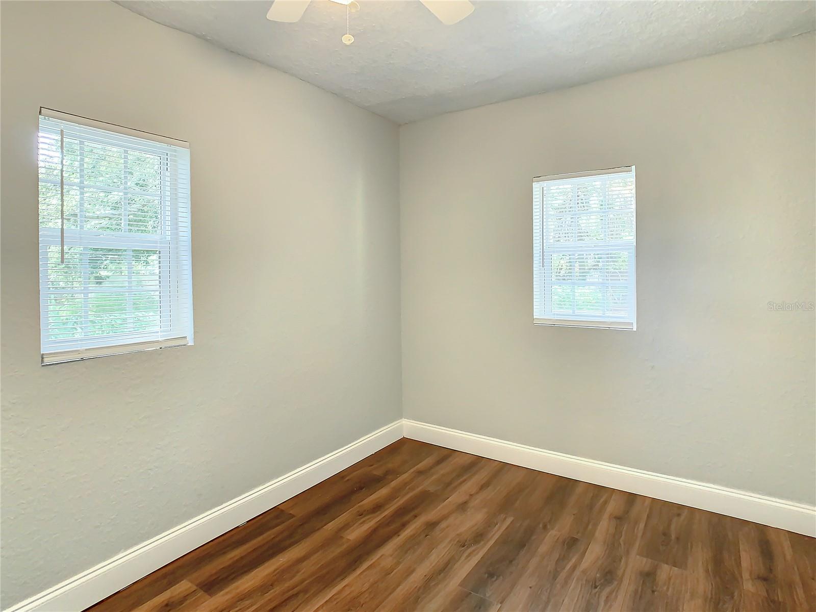 Image 34 of 77 For 3003 Desoto Way S