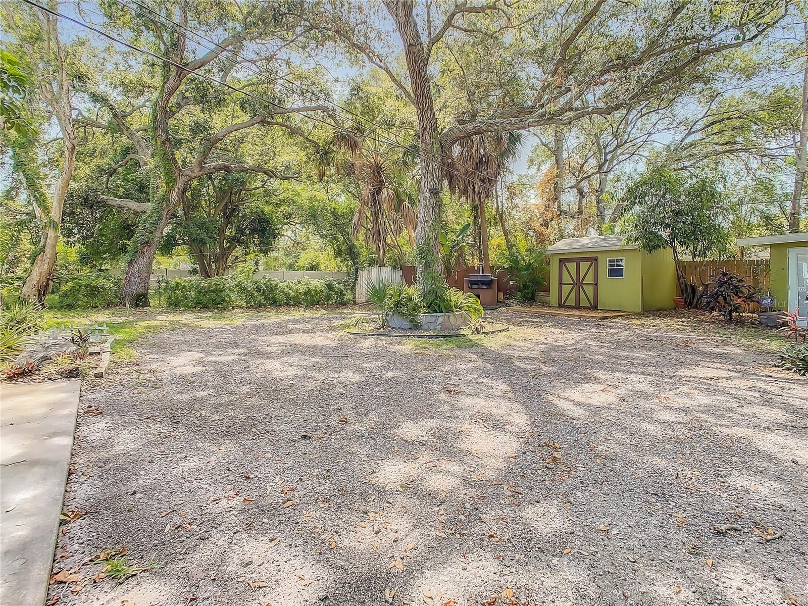 Image 48 of 77 For 3003 Desoto Way S