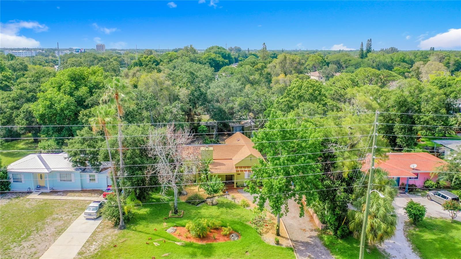 Image 7 of 77 For 3003 Desoto Way S