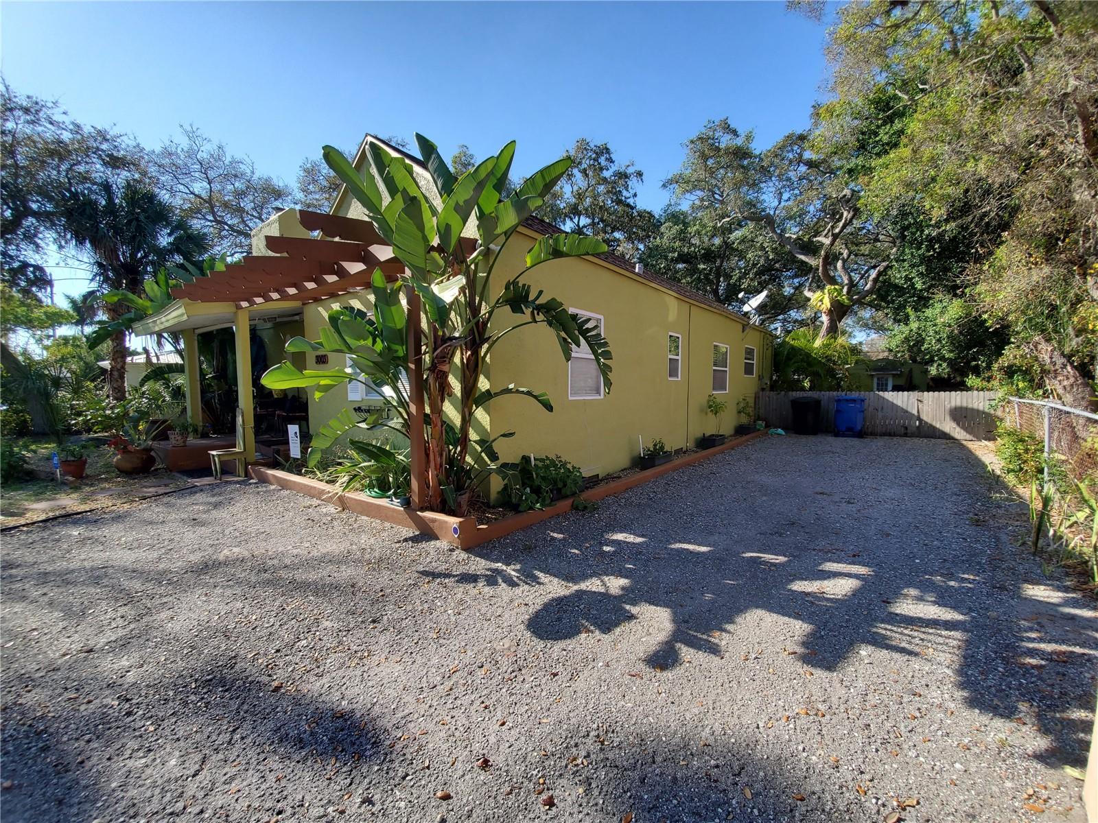 Image 75 of 77 For 3003 Desoto Way S