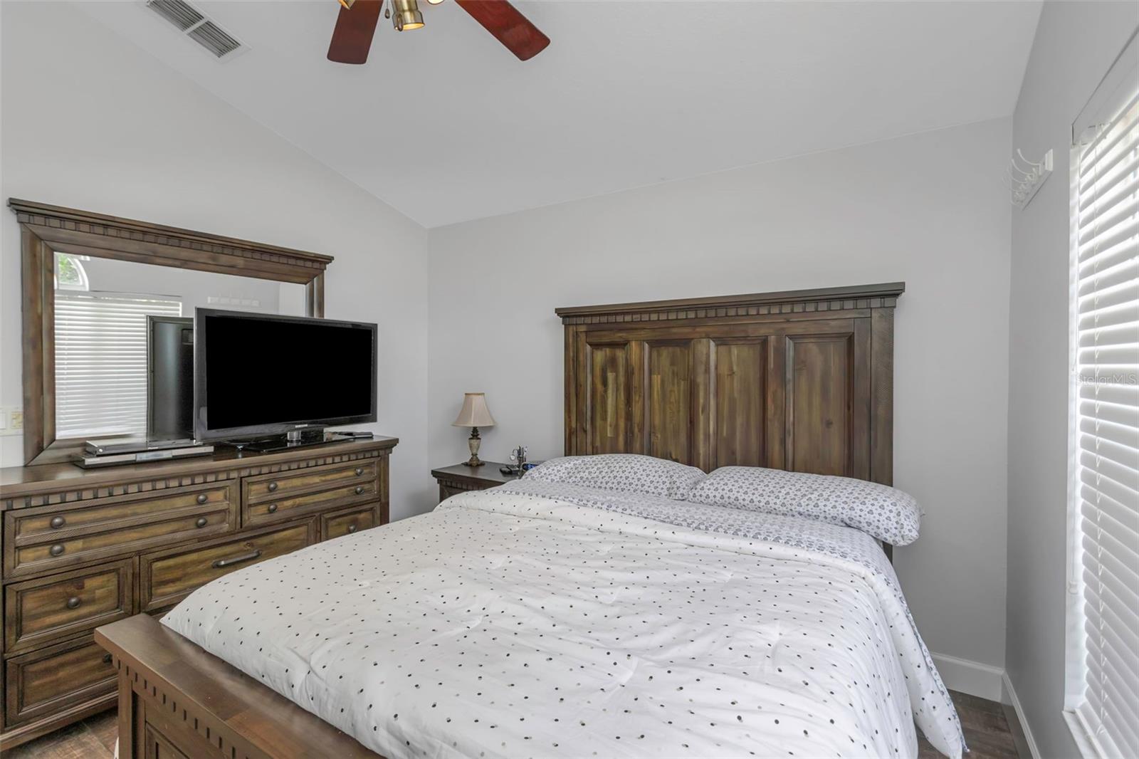 Image 18 of 78 For 18836 Maisons Drive