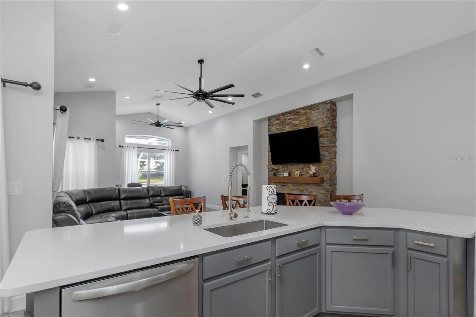 Image 33 of 78 For 18836 Maisons Drive