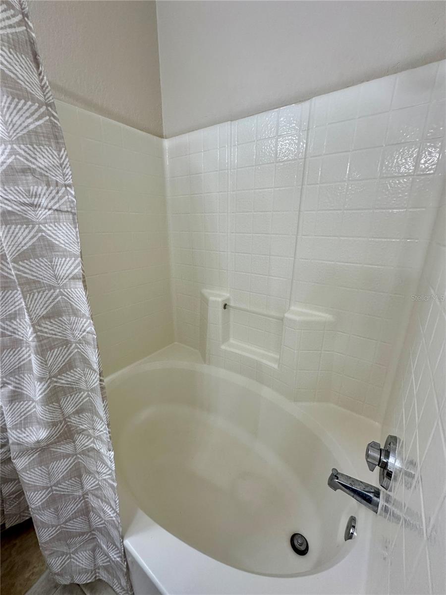 Image 11 of 14 For 2724 Via Murano 622