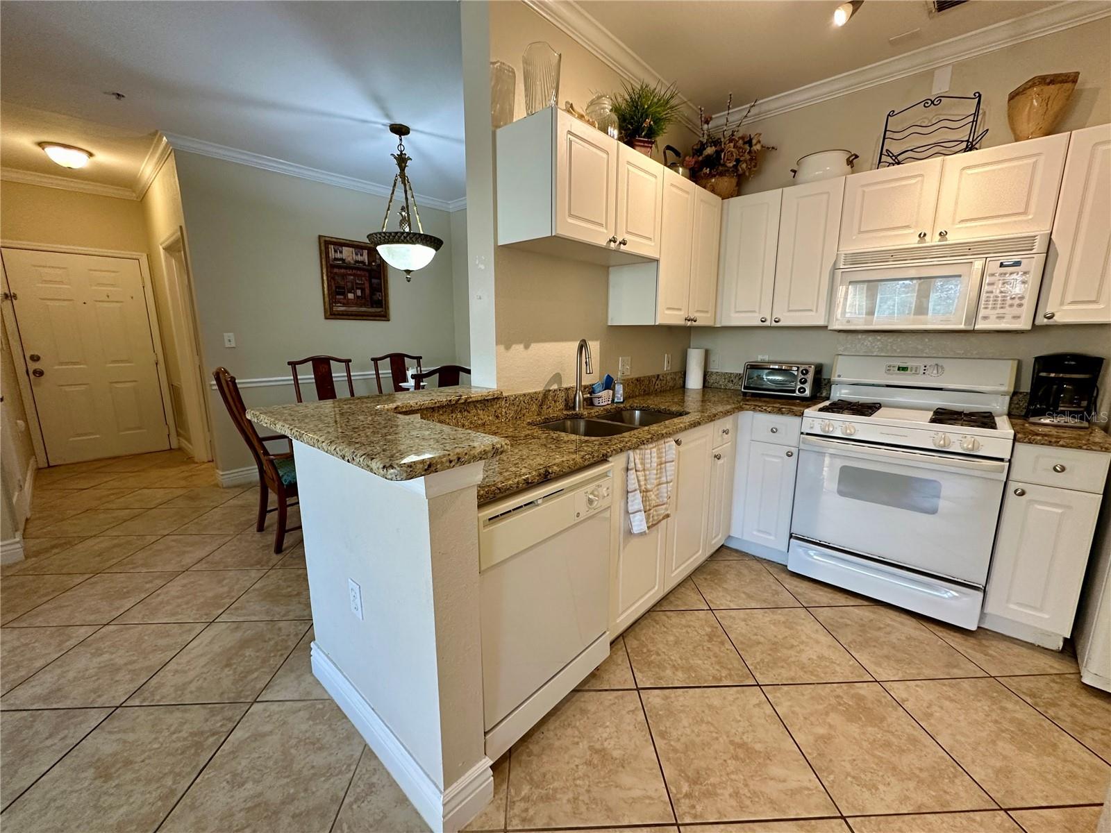 Image 4 of 14 For 2724 Via Murano 622