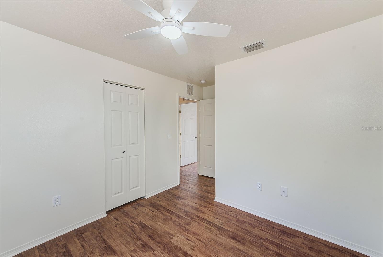 Image 14 of 21 For 14339 Manatee Road