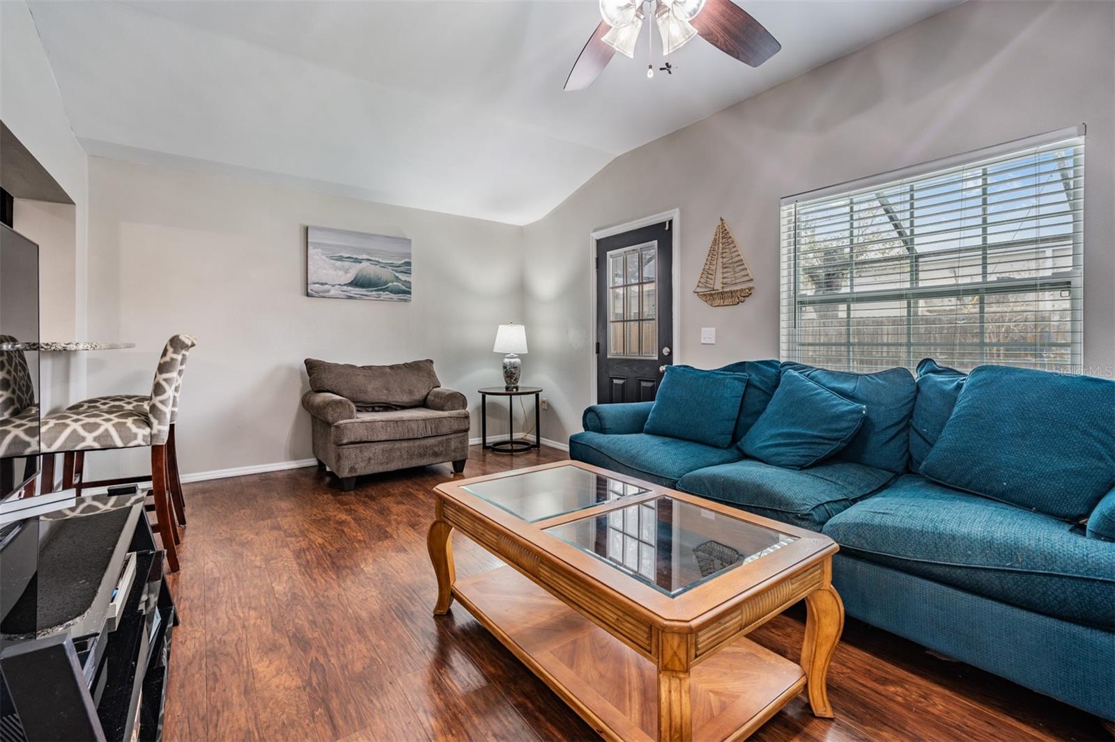 Listing photo id 12 for 3359 Carriage Drive