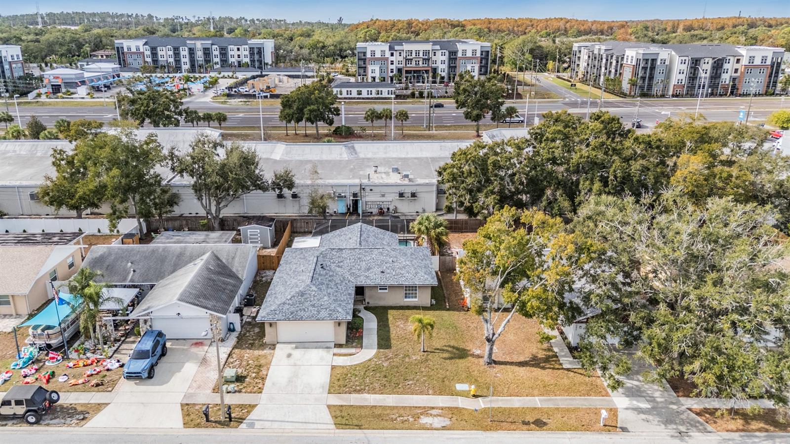 Listing photo id 32 for 3359 Carriage Drive