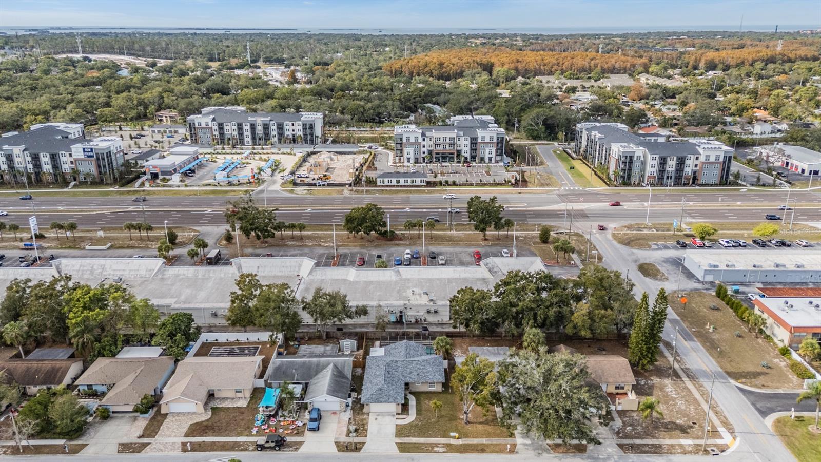 Listing photo id 34 for 3359 Carriage Drive