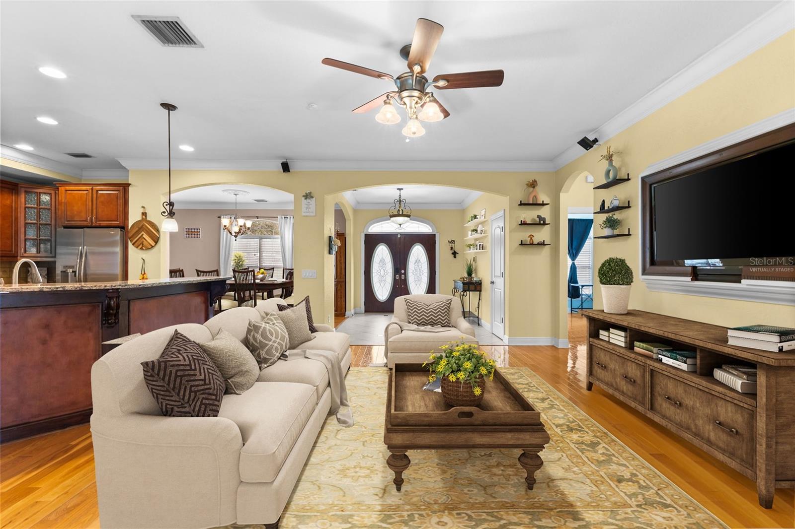 Listing photo id 10 for 1103 Colson Road