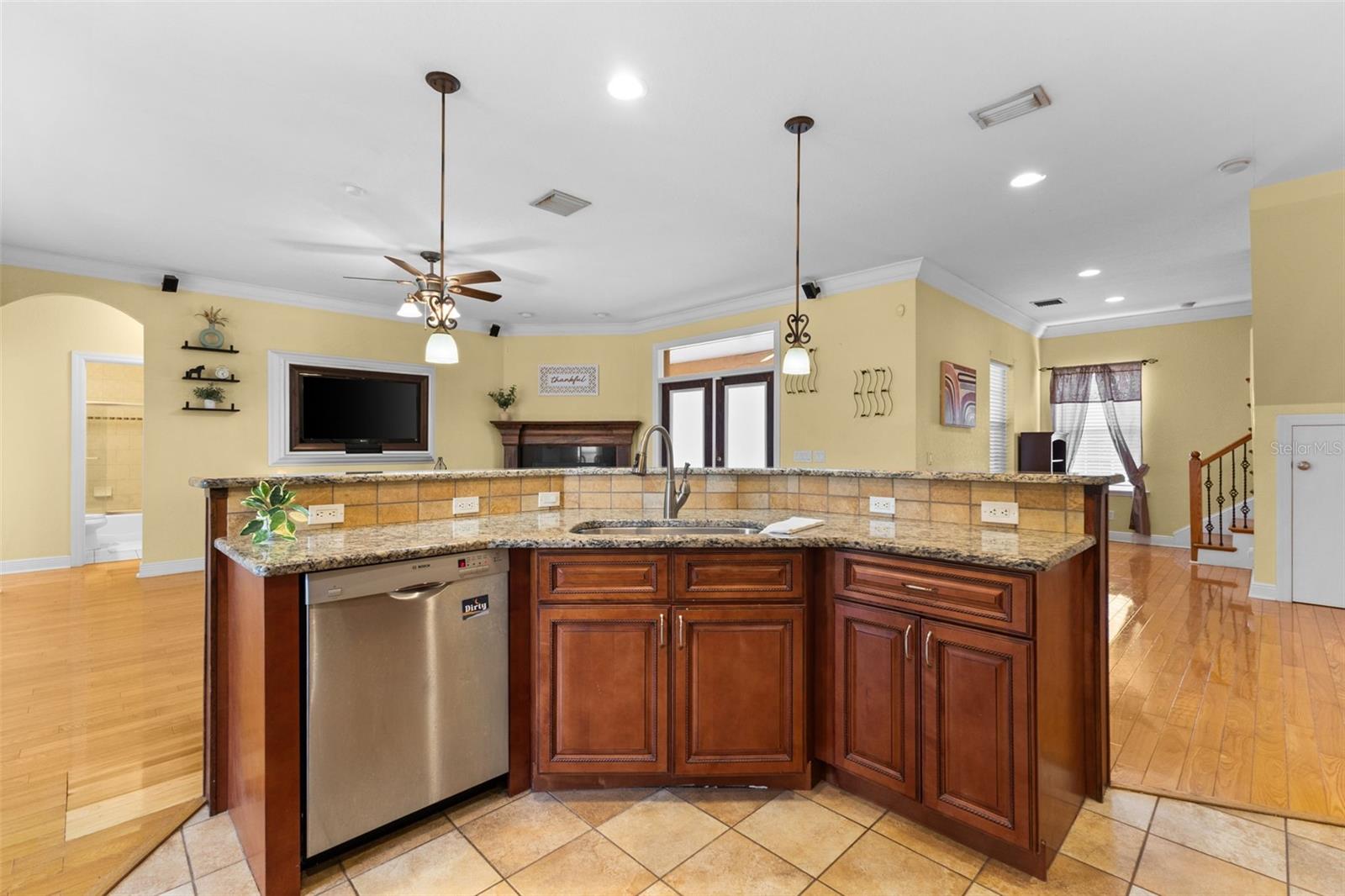 Listing photo id 16 for 1103 Colson Road