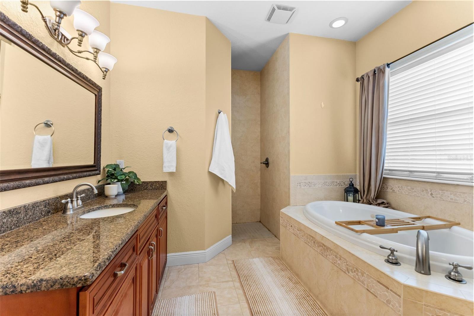 Listing photo id 29 for 1103 Colson Road