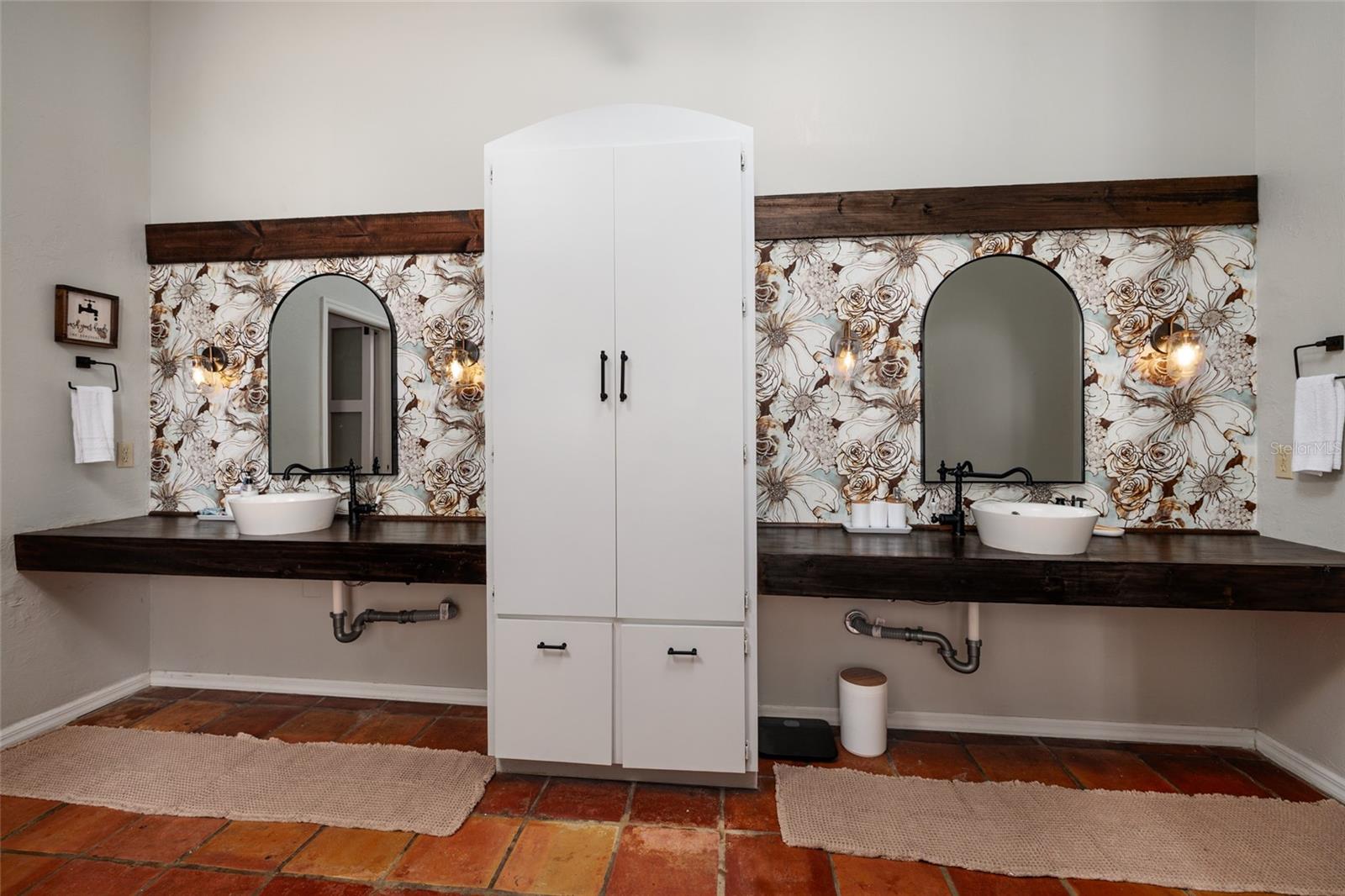 Listing photo id 21 for 8694 San Ramon Court