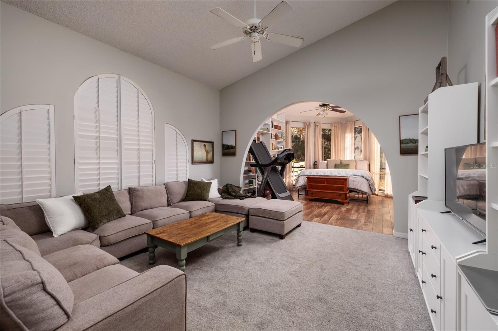 Listing photo id 22 for 8694 San Ramon Court