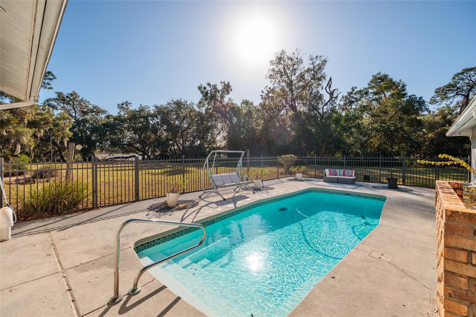 Listing photo id 35 for 8694 San Ramon Court